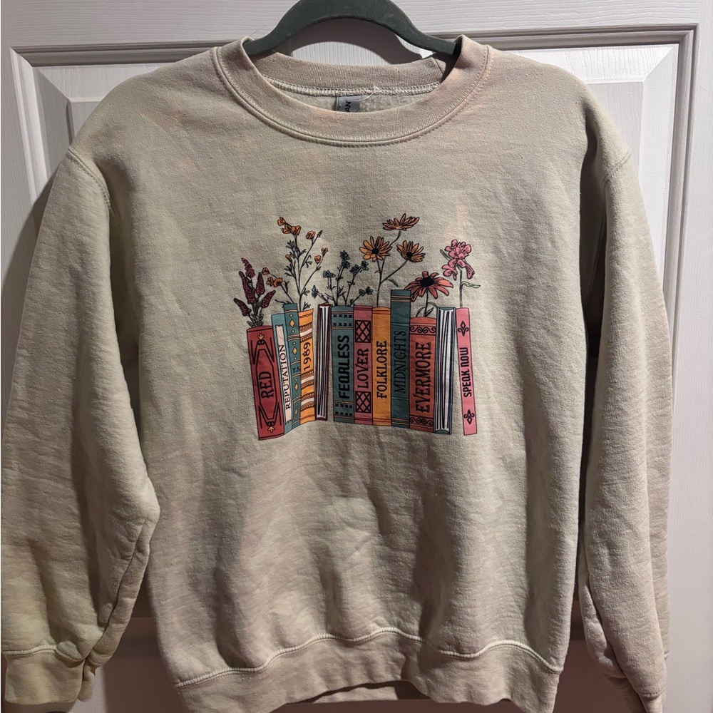 Taylor Swift Book Sweatshirt